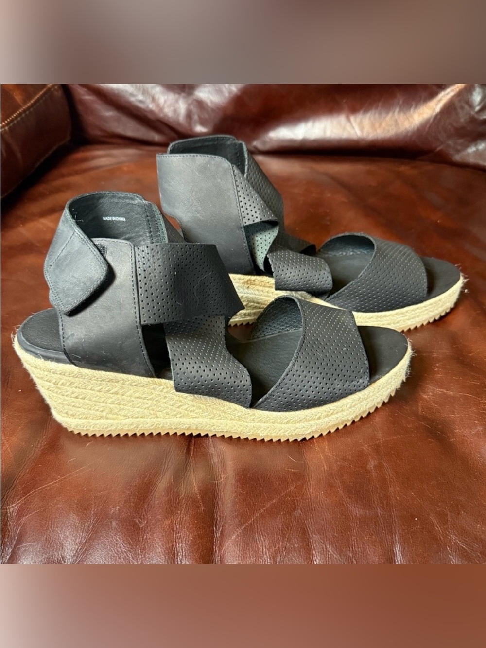 Old Money Eileen Fisher Willow Perforated
Nubuck Espadrille Sandal Summer Brunch